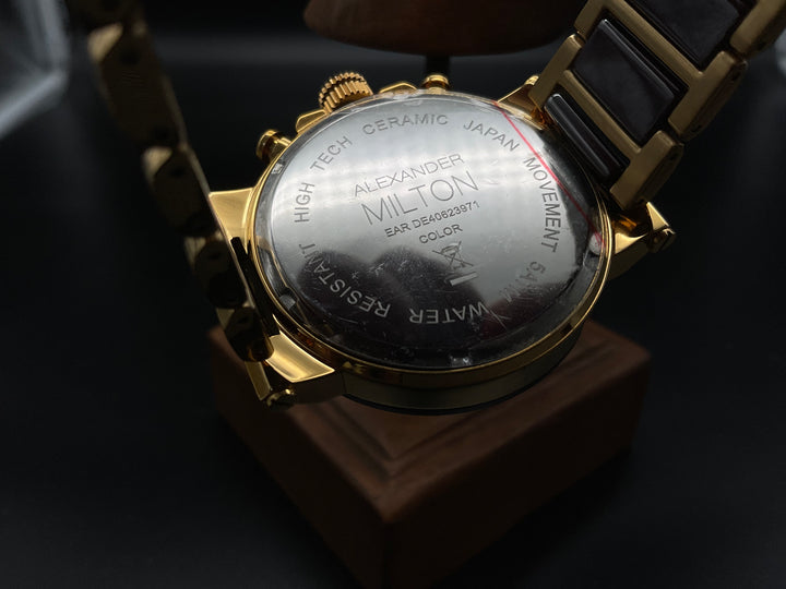 Gold-braune Alexander Milton Uhr