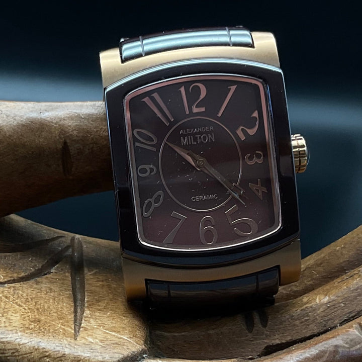 Roségoldene-braune Alexander Milton Uhr