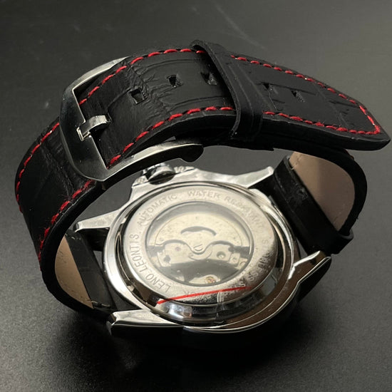 Grün-schwarze Leno Leontis Uhr