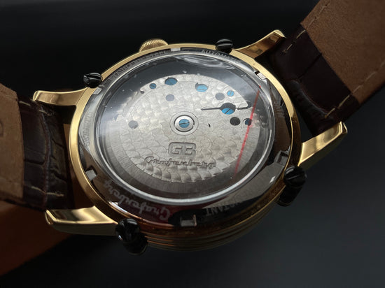 Gold-schwarze Grafenberg Uhr