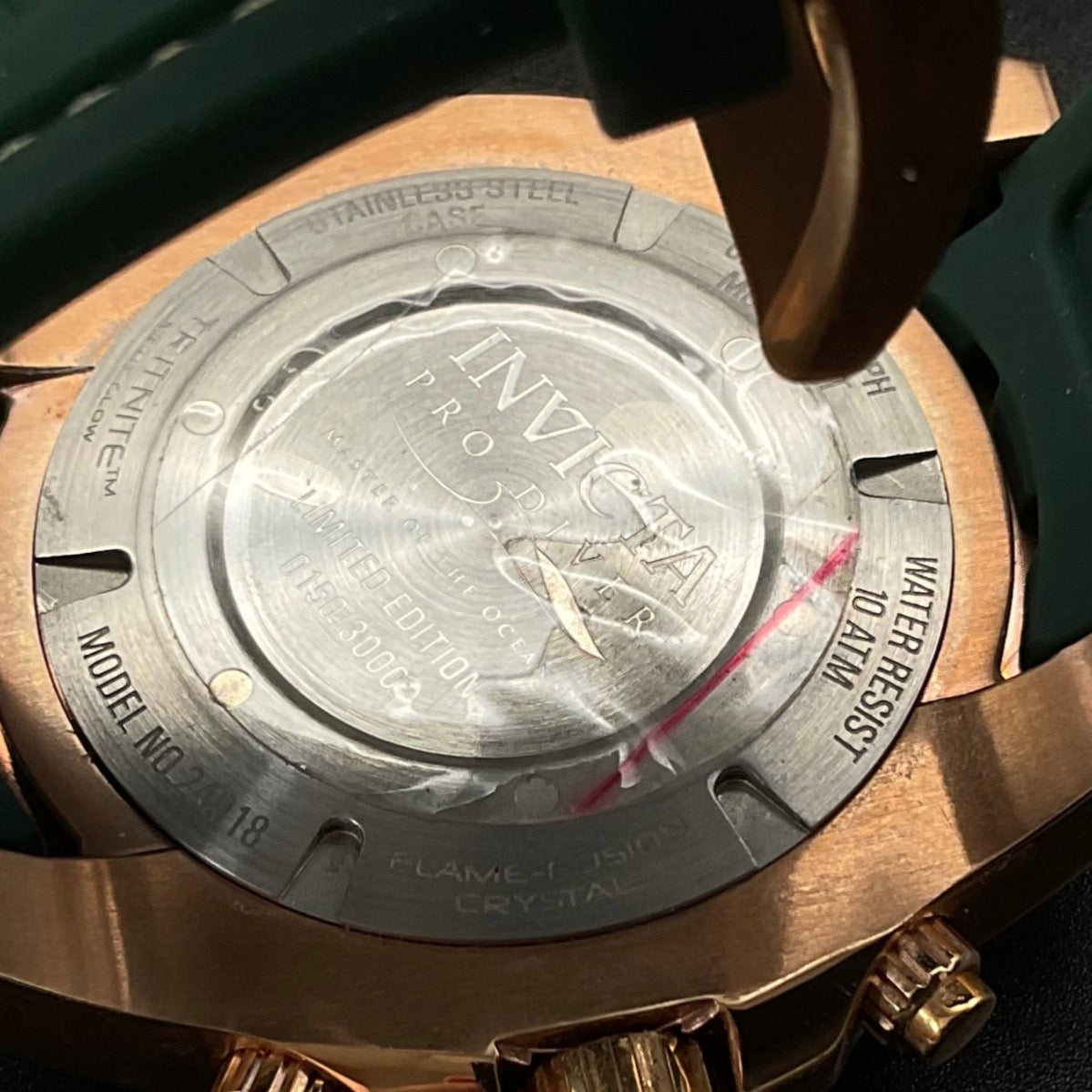 Gold-grüne Invicta 24918