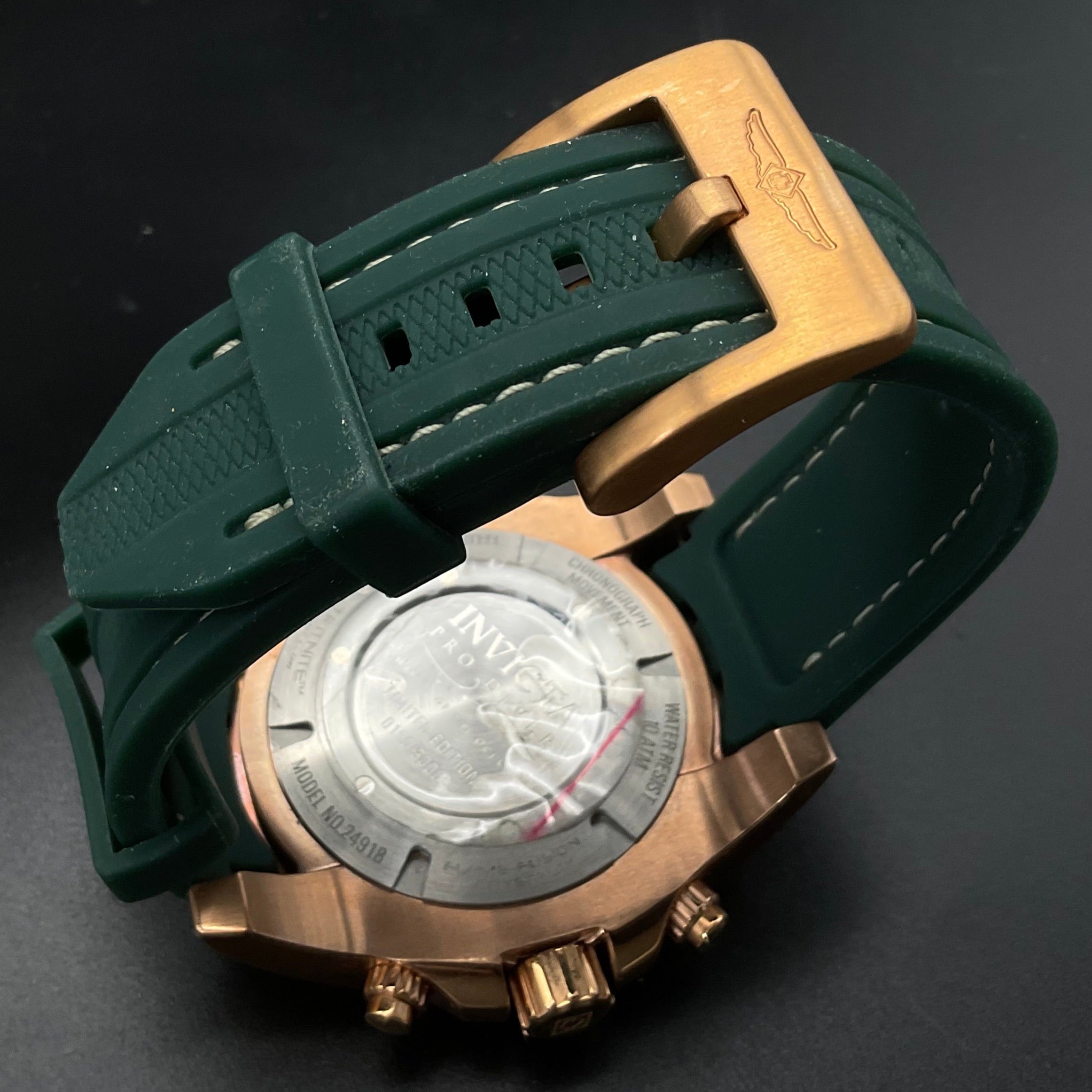 Gold-grüne Invicta 24918