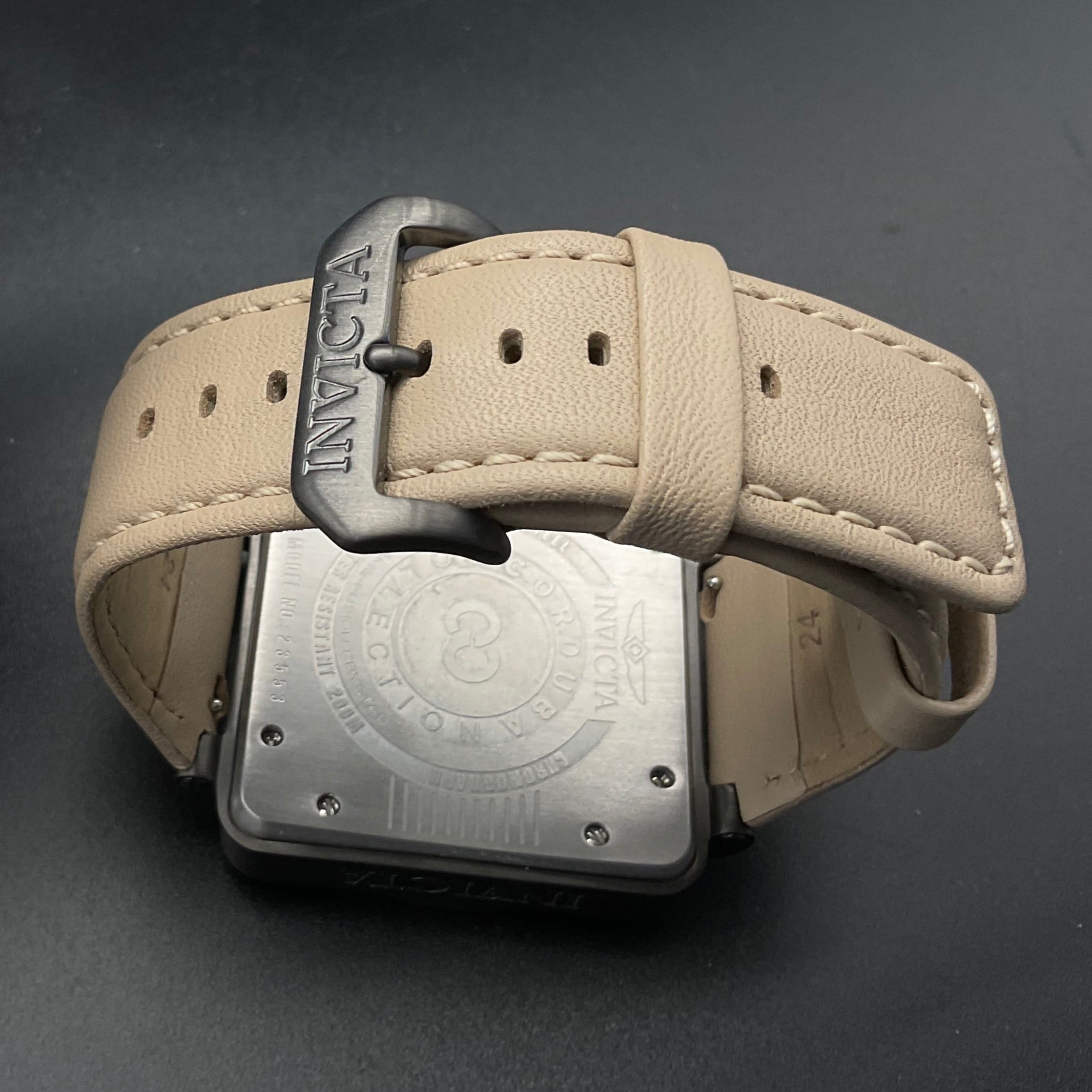 Silberne-beige Invicta 23553 Uhr