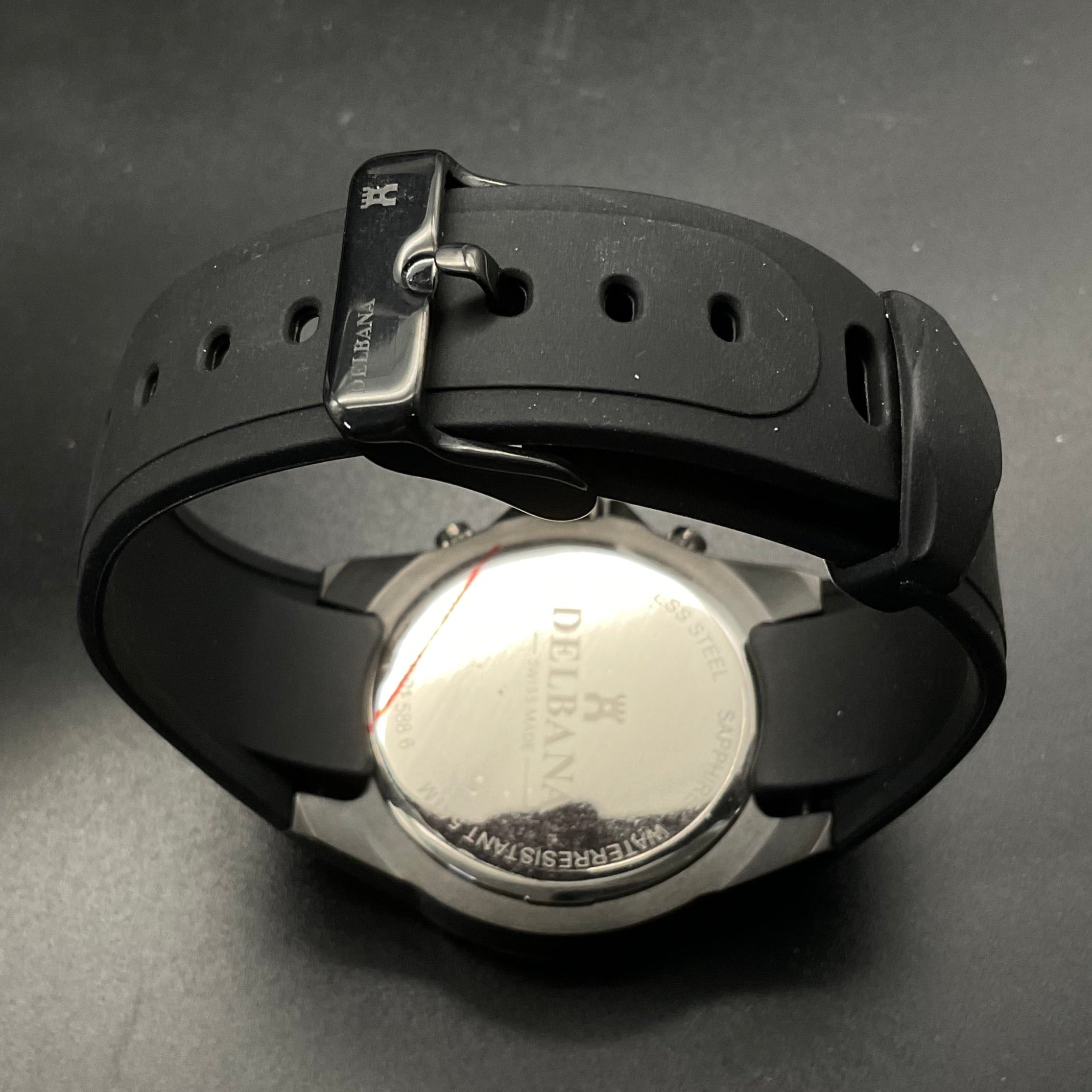 Rot-schwarze Delbana Uhr 44501.588.6