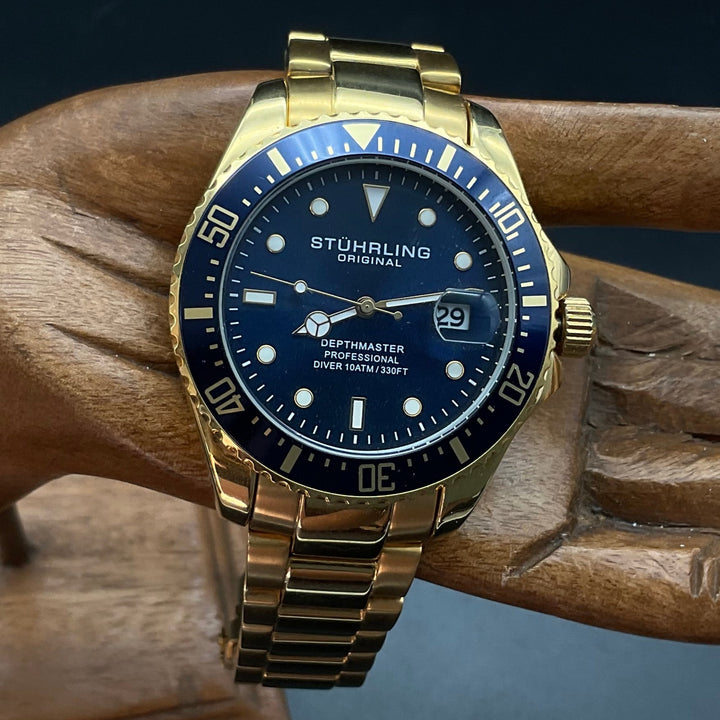 Gold-blaue Stühling Uhr