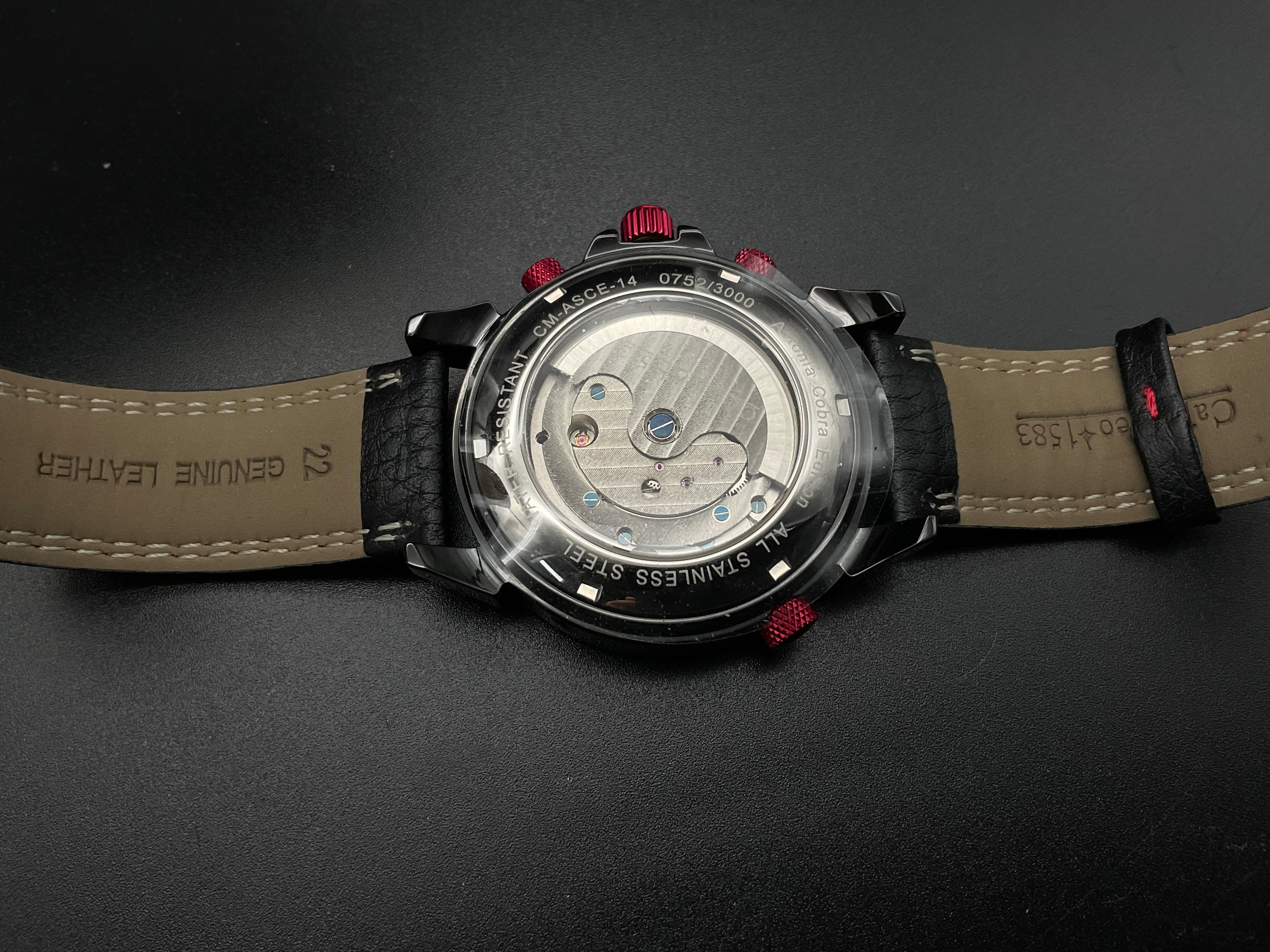 Gold-rote Calvaneo 1583, Red Cobra Collectors Edition 0752 Uhr