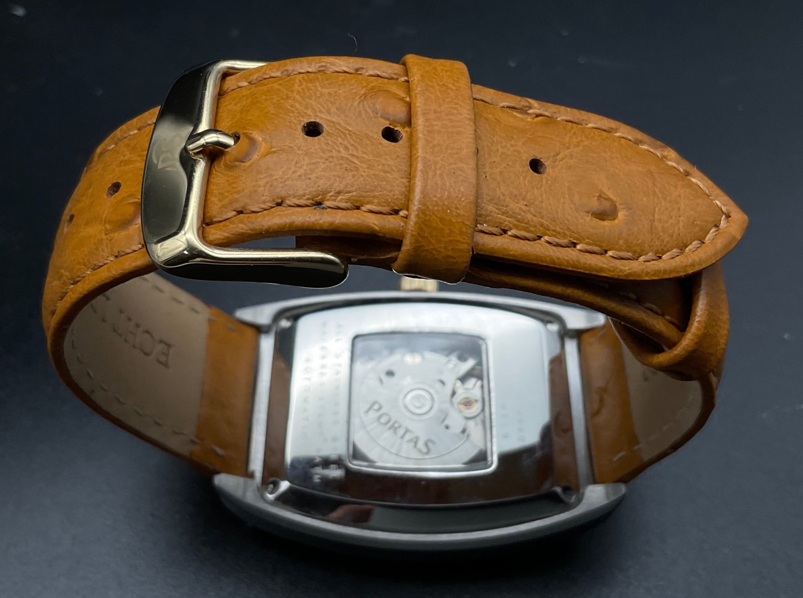 Gold-silberne Portas Uhr