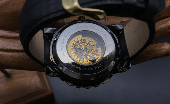 Gold-schwarze Graf von Monte Wehro Uhr