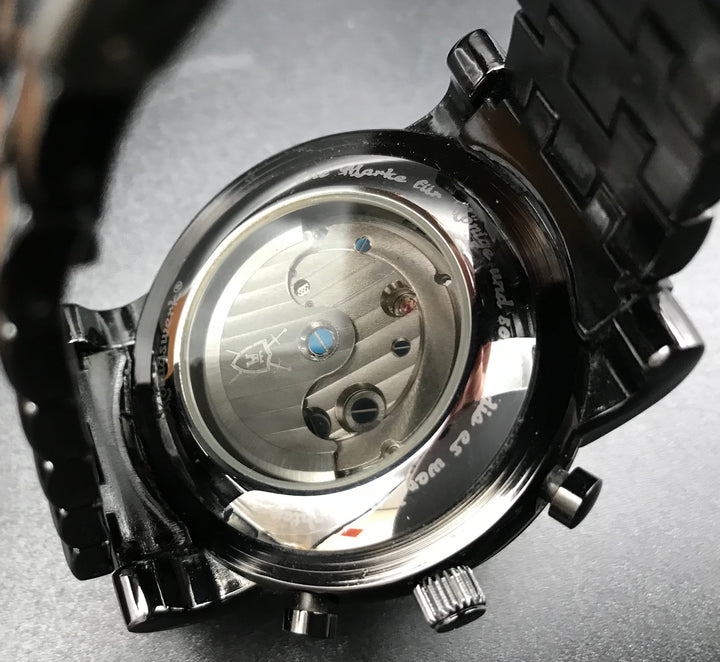 Schwarze Königswerk Uhr