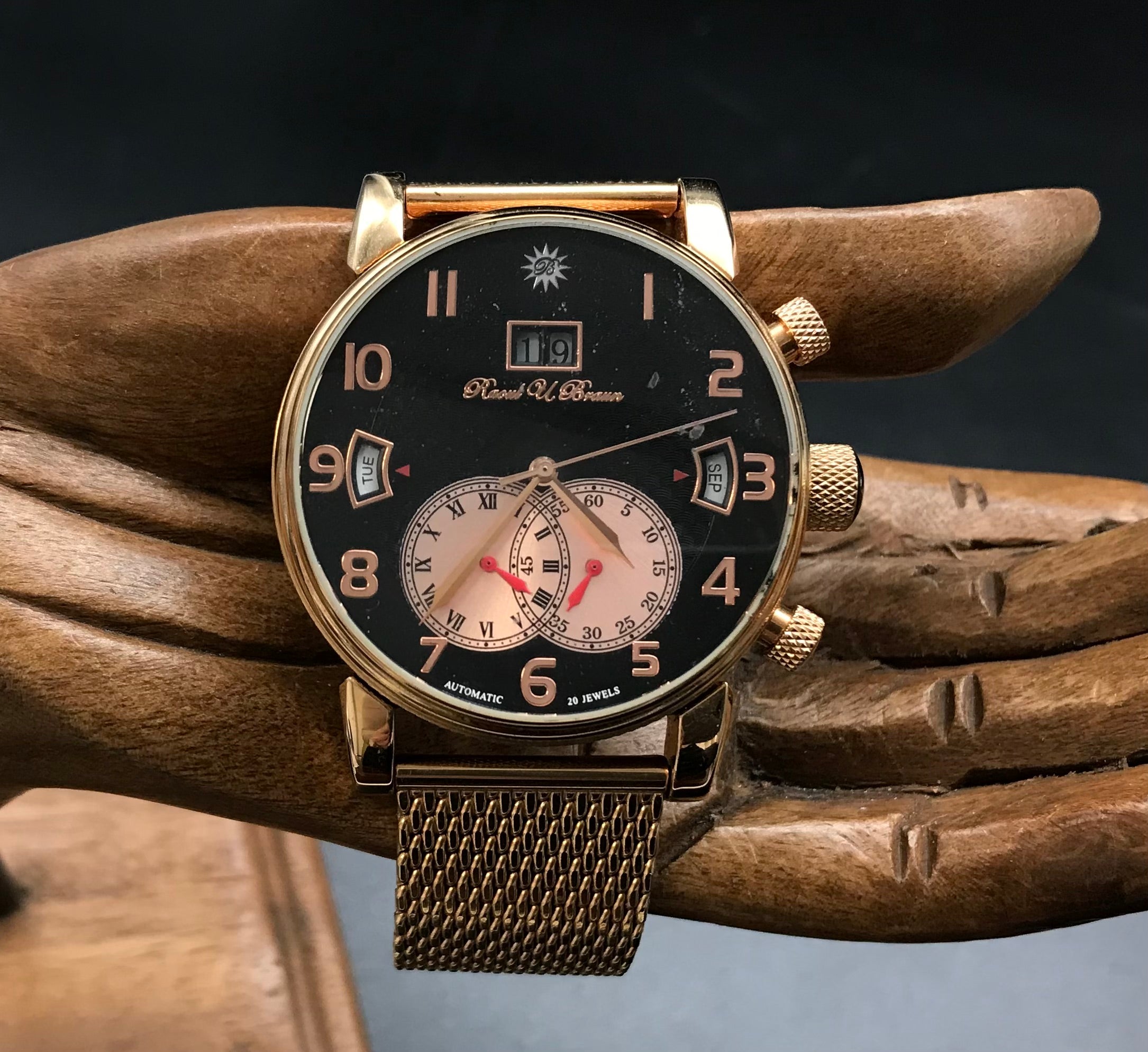Roségoldene Raoul U. Braun Uhr