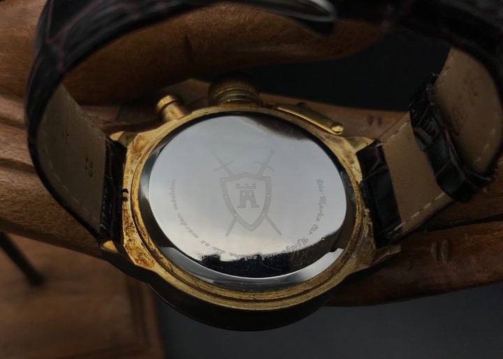 Gold-grüne Königswerk Uhr