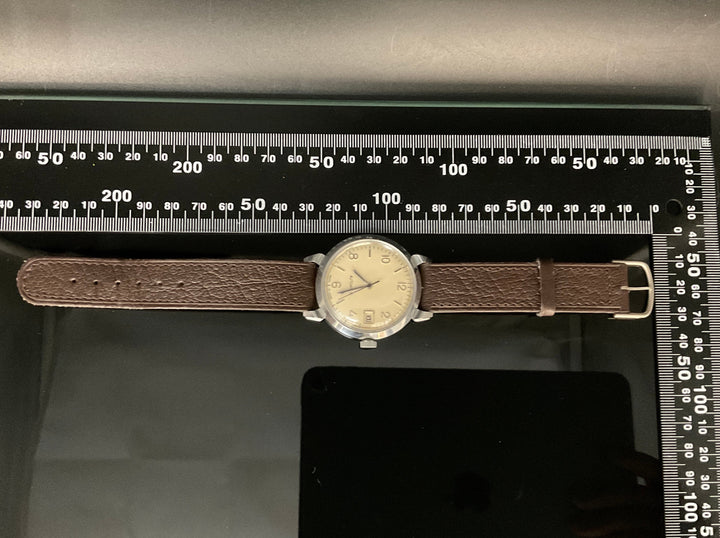 Russische Armbanduhr          905