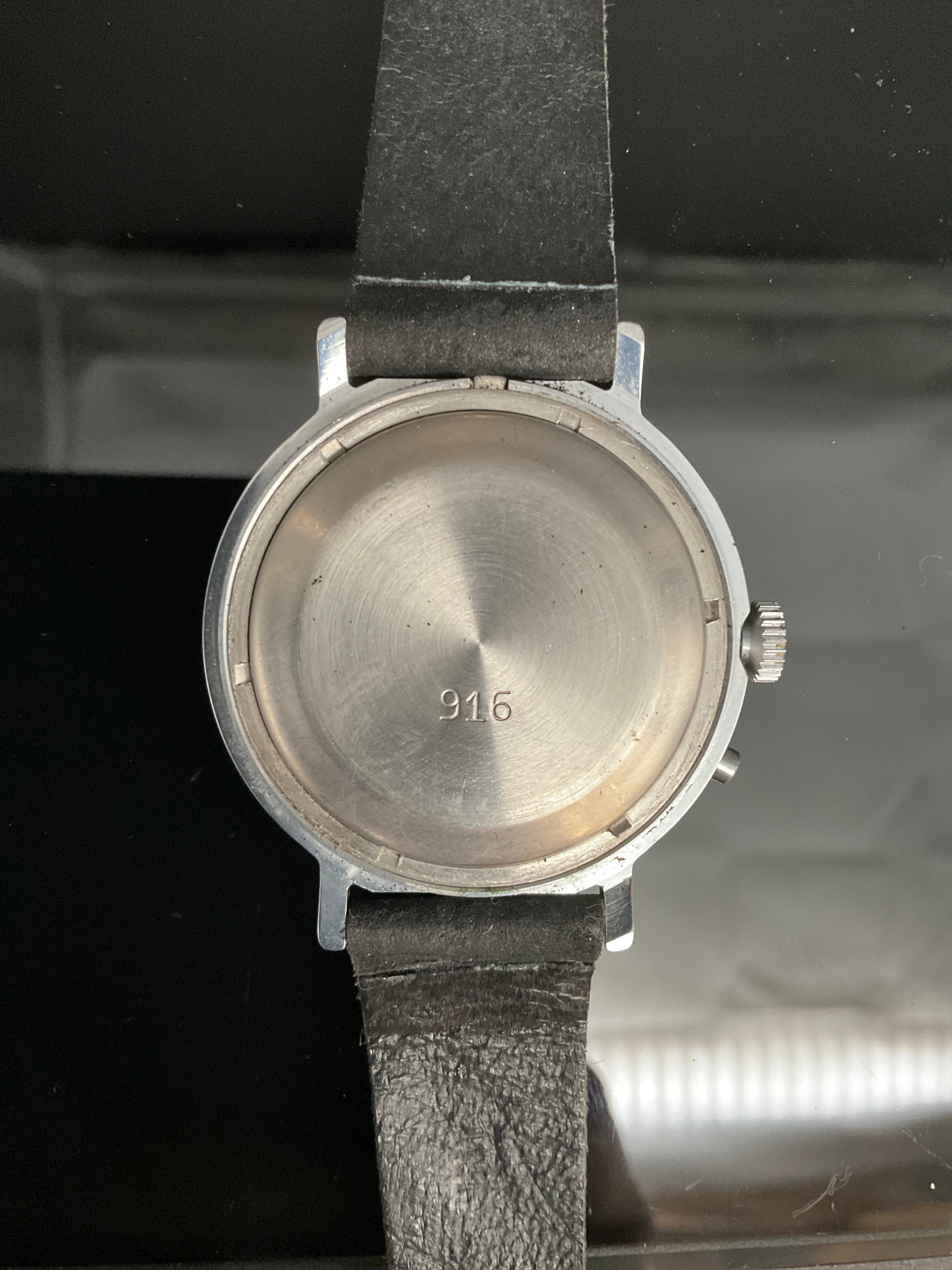 Bikonur Armbanduhr     905