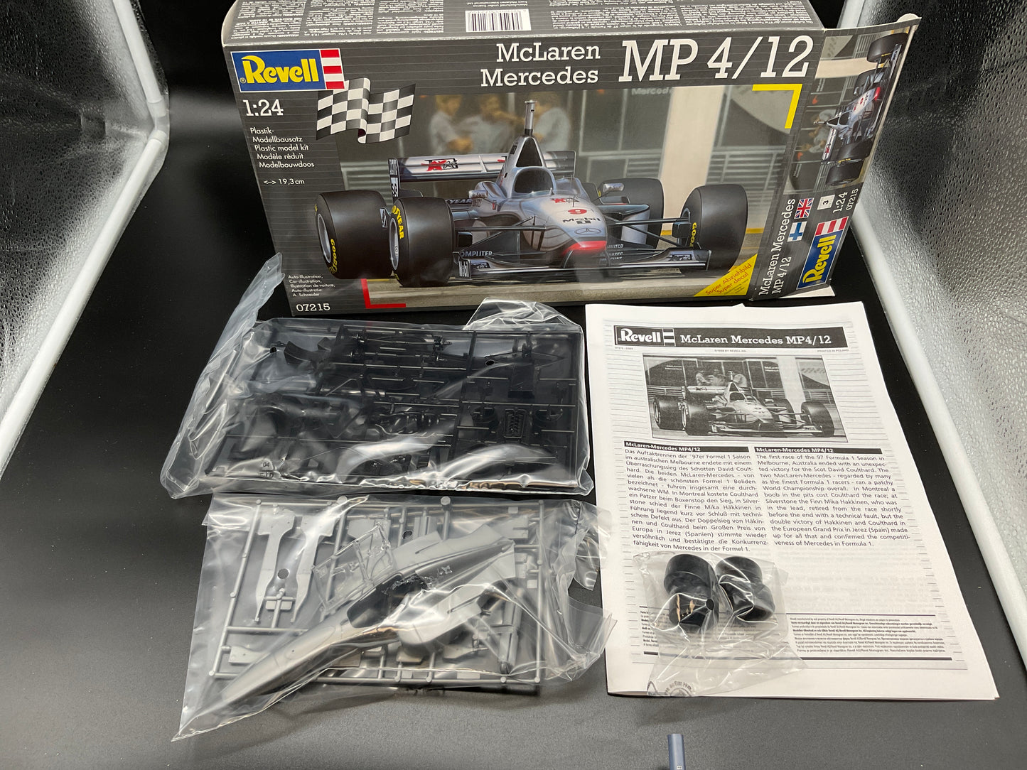 Revell McLaren Mercedes Modellbausatz
