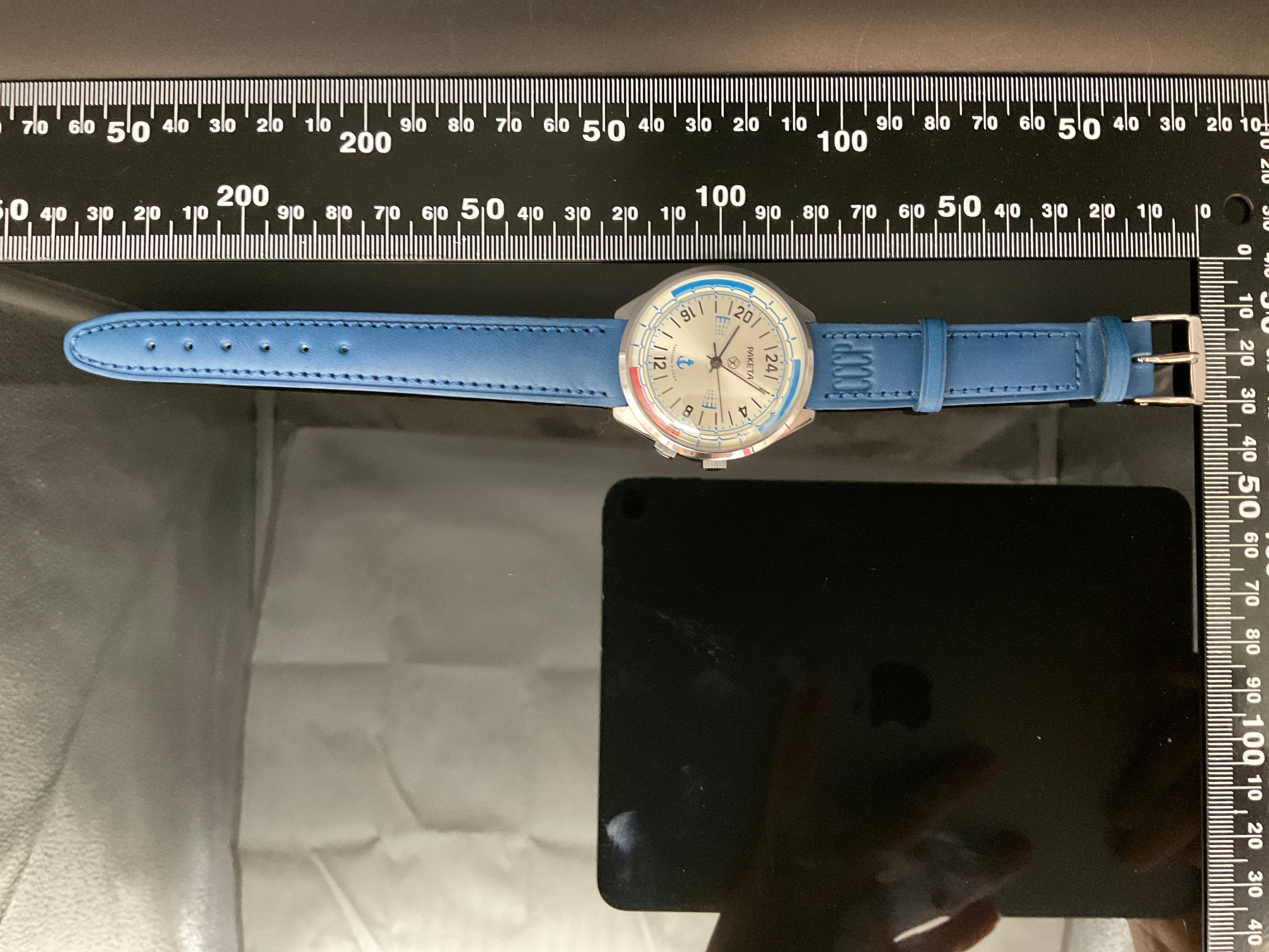 Paketa Armbanduhr  905