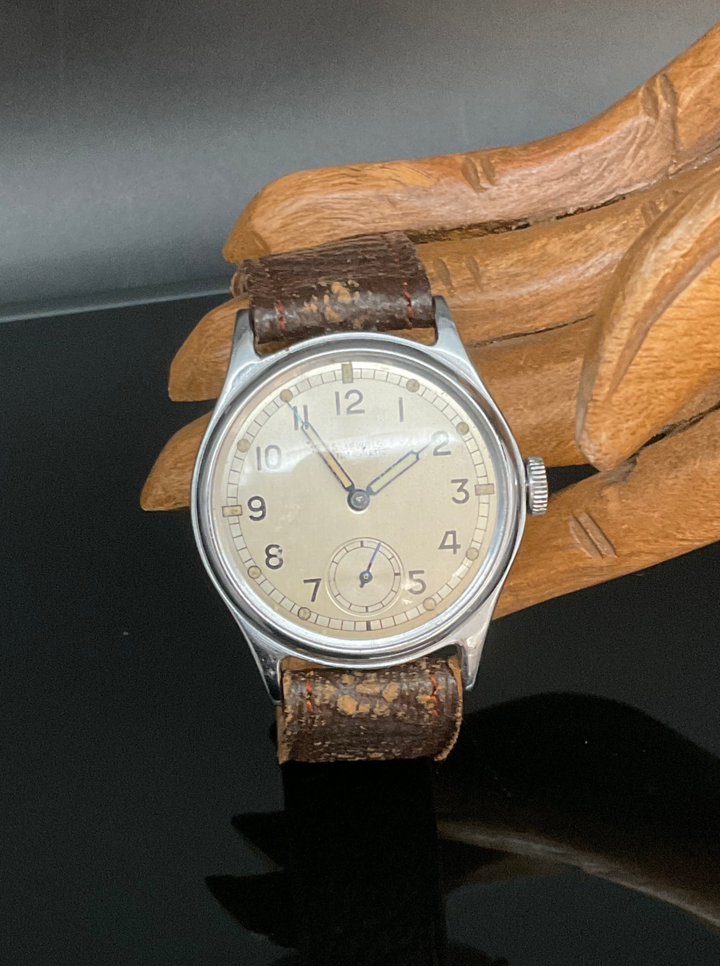 15 Jewels Antimagnetic  Armbanduhr 905