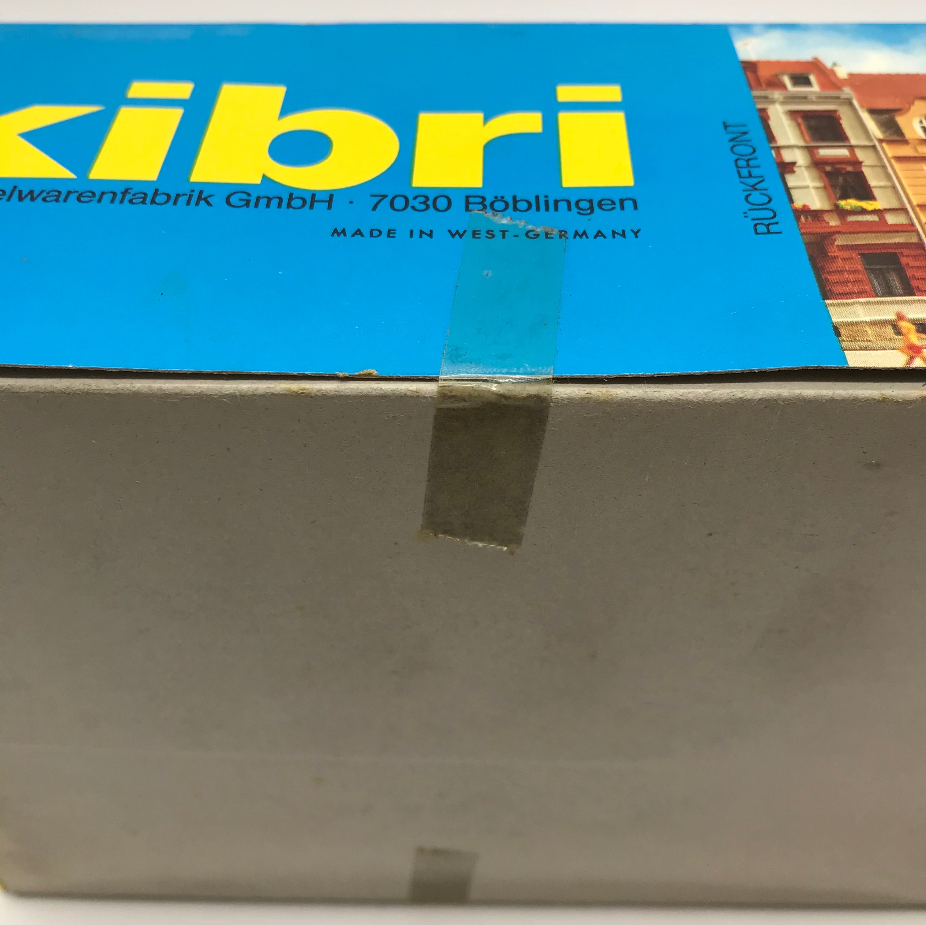 Kibri 8282 H0 Bürgerhaus mit Erker, Stadthaus mit Preiser,