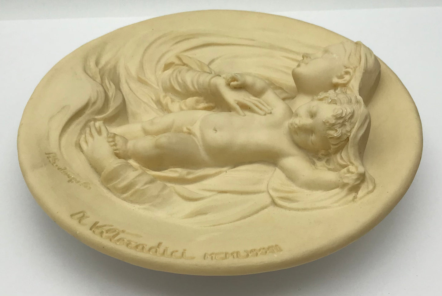 Madonna Modesta, Ital. Wand Teller, Reliefteller, Elfenbeinfarben, A. Santangela