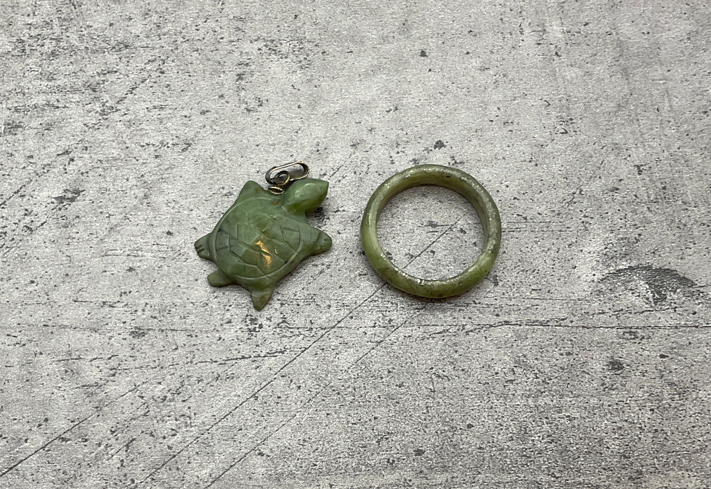 Anhänger + Ring, Modeschmuck Schildkröte Grün, Jade, 2 Tlg.