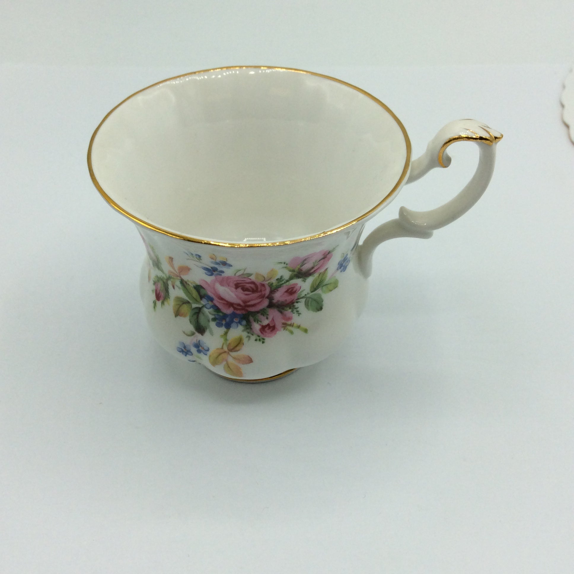 Royal Albert MOSS ROSE Kaffeegedeck 3tlg. Sammeltasse Bone China England