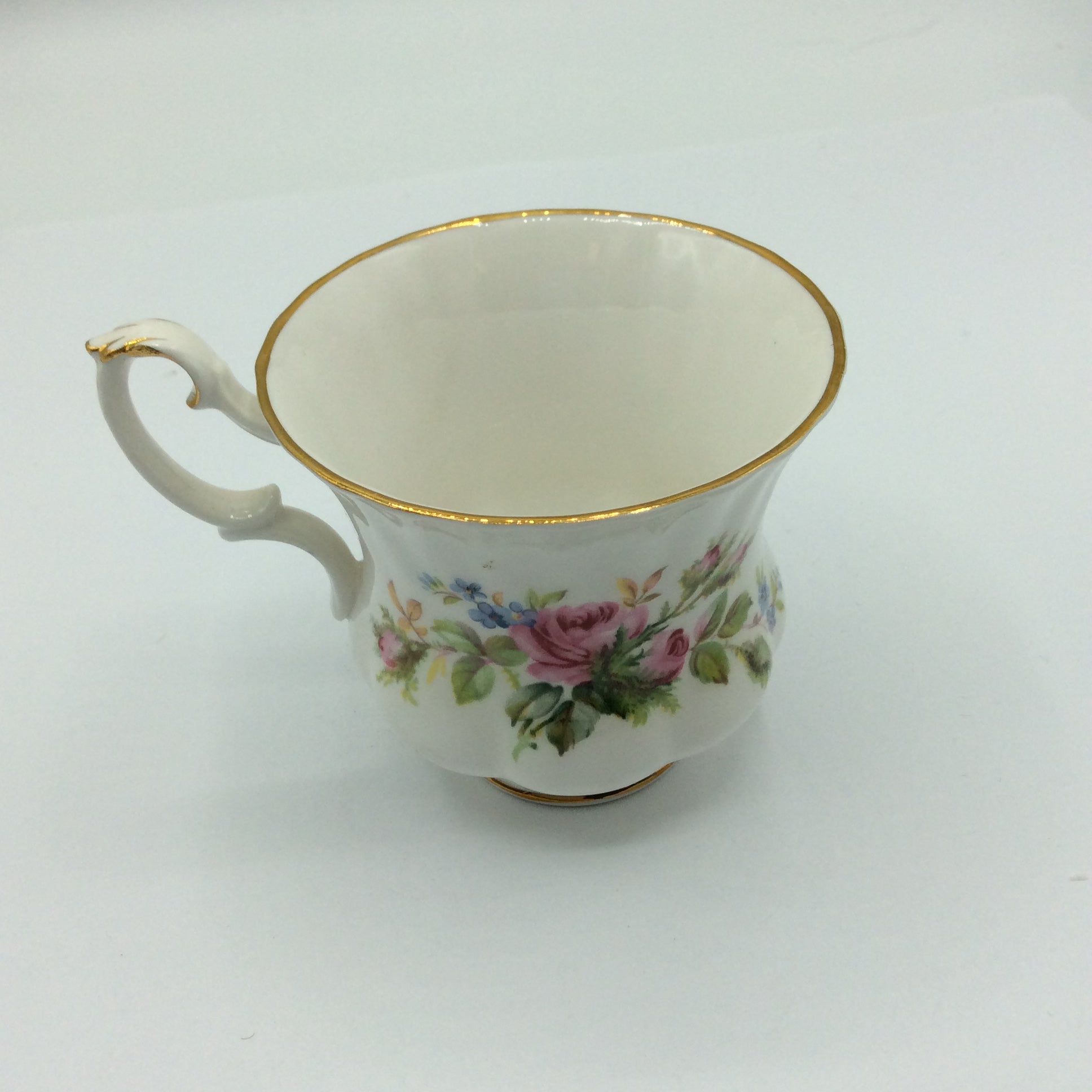 Royal Albert MOSS ROSE Kaffeegedeck 3tlg. Sammeltasse Bone China England