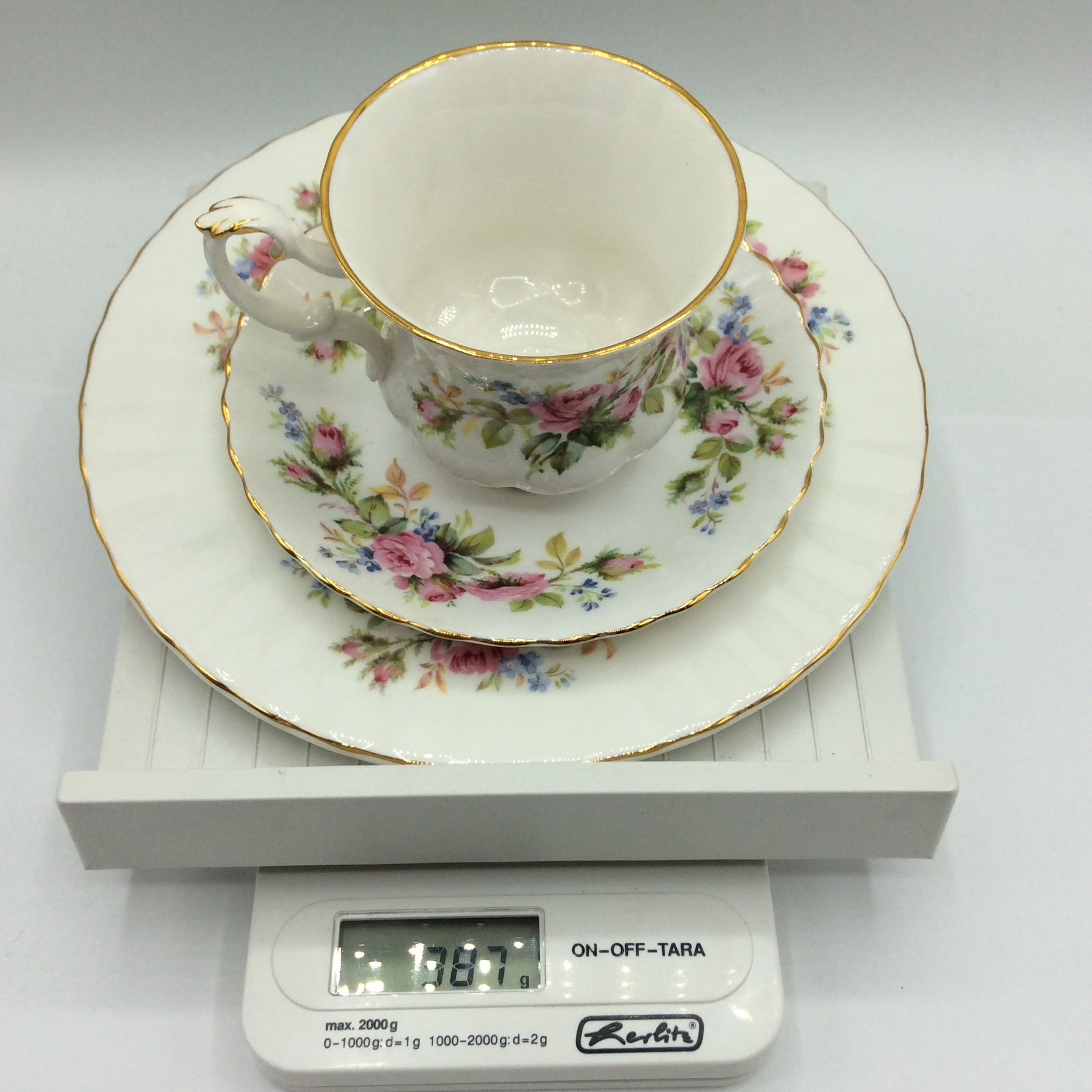 Royal Albert MOSS ROSE Kaffeegedeck 3tlg. Sammeltasse Bone China England