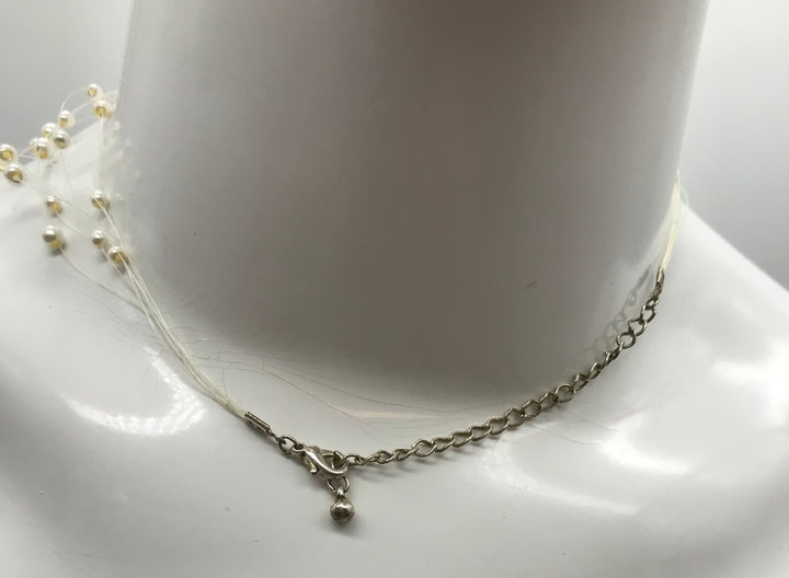 Modeschmuck Kette, feine Perlen, creme/weiß