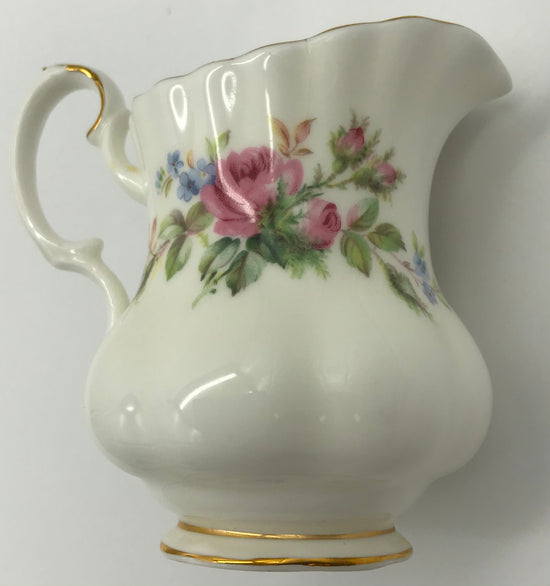 2 x  Royal Albert-Porzellan-Bone China-England-Moss Rose, Milchkännchen