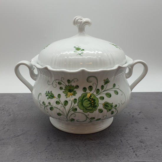 Royal Tettau Bavaria Germany Suppenterrine, große Schale mit Deckel, grünes Blumenmotiv