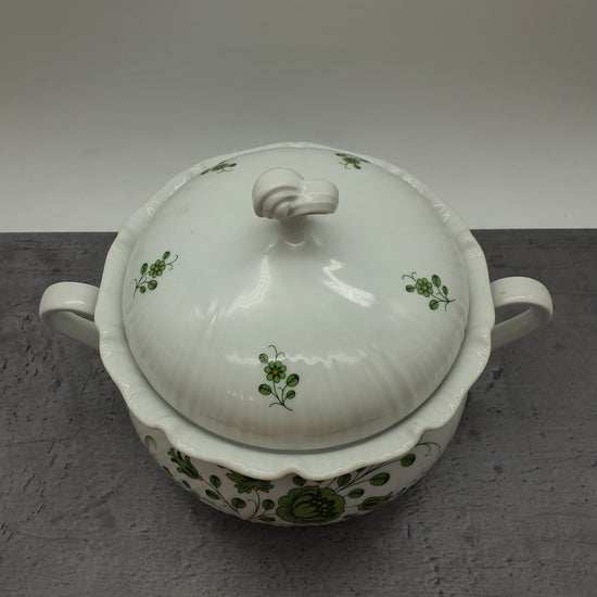 Royal Tettau Bavaria Germany Suppenterrine, große Schale mit Deckel, grünes Blumenmotiv