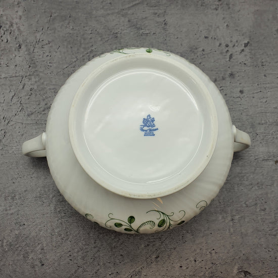 Royal Tettau Bavaria Germany Suppenterrine, große Schale mit Deckel, grünes Blumenmotiv