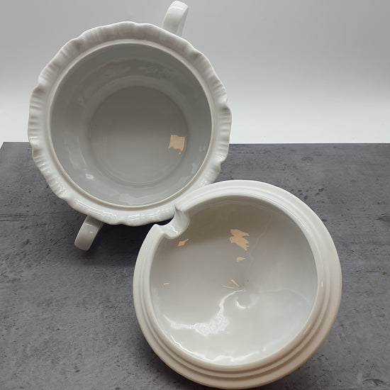 Royal Tettau Bavaria Germany Suppenterrine, große Schale mit Deckel, grünes Blumenmotiv