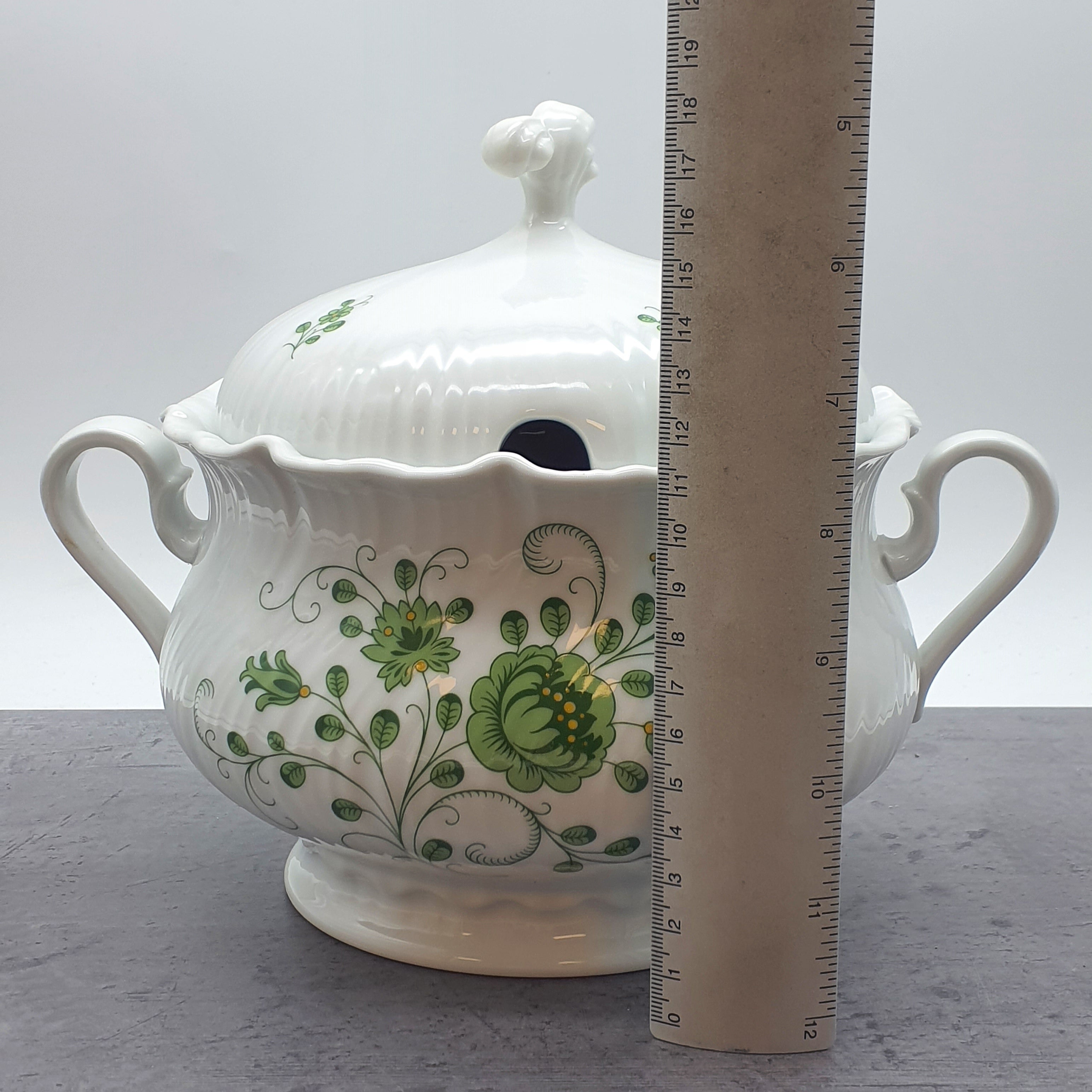 Royal Tettau Bavaria Germany Suppenterrine, große Schale mit Deckel, grünes Blumenmotiv