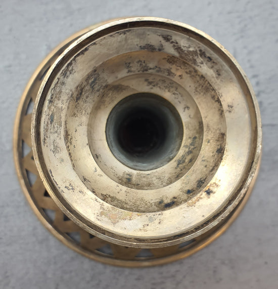 silberfarbener Kerzenständer - Kerzenleuchter, Messing, mit Muster