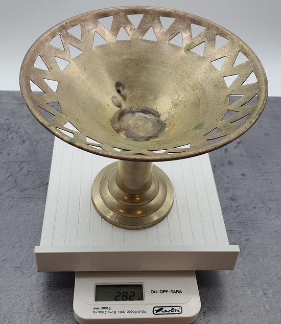 silberfarbener Kerzenständer - Kerzenleuchter, Messing, mit Muster