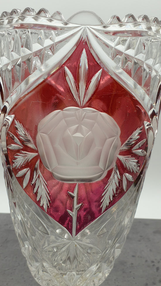 Blumen Vase aus Glas mit Podest "Anna Hütte"Bleikristall, rotes Blumenmotiv