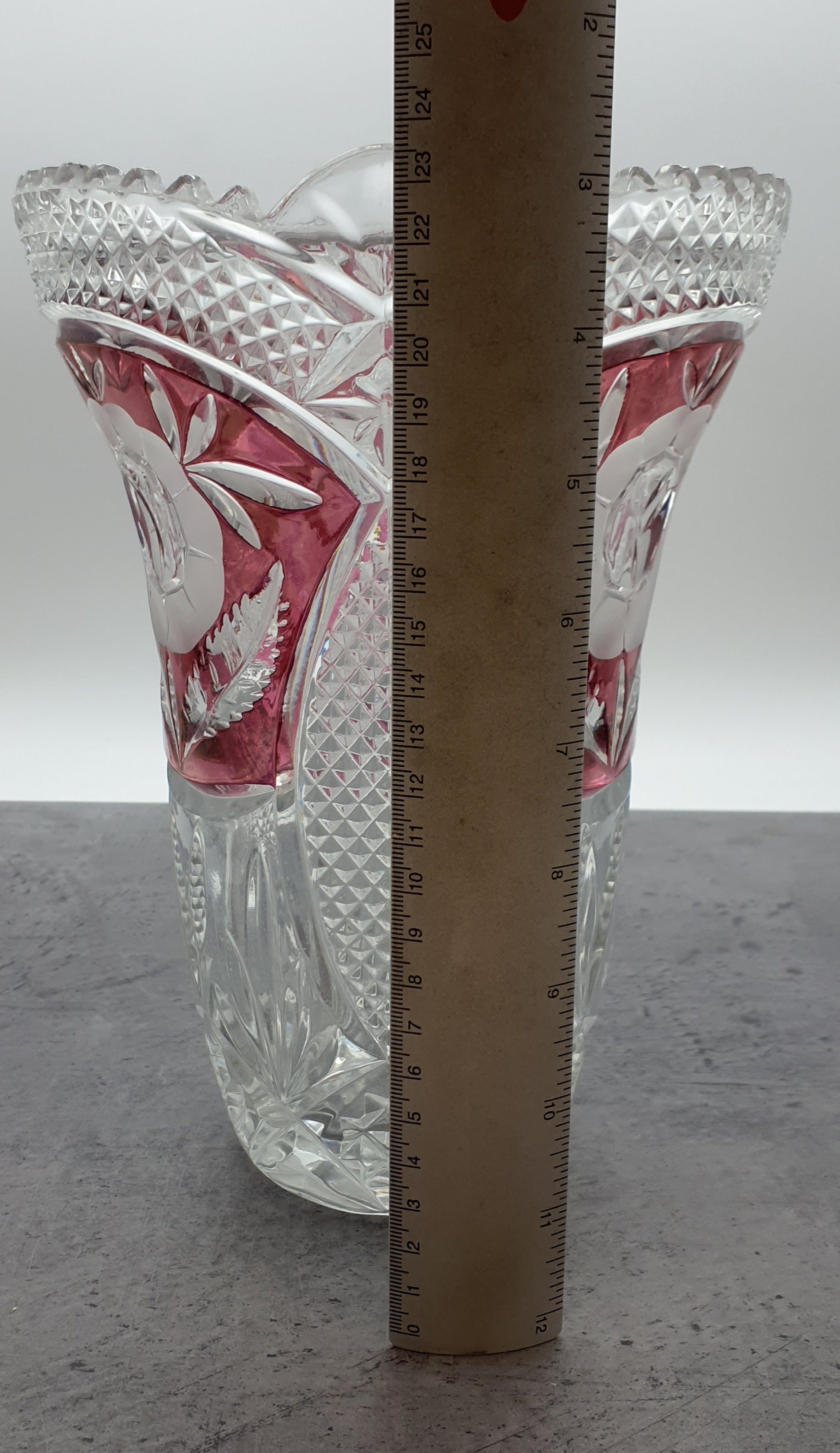 Blumen Vase aus Glas"Anna Hütte" Bleikristall-Blumenmotiv, rot