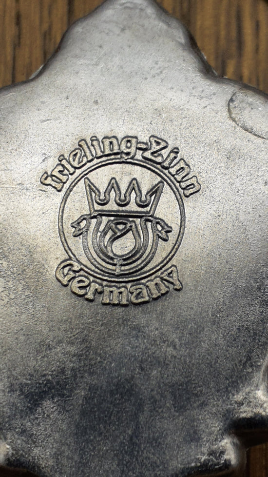 Frieling Zinn Jahreslöffel 1983 mit Holzbrett - Sammellöffel