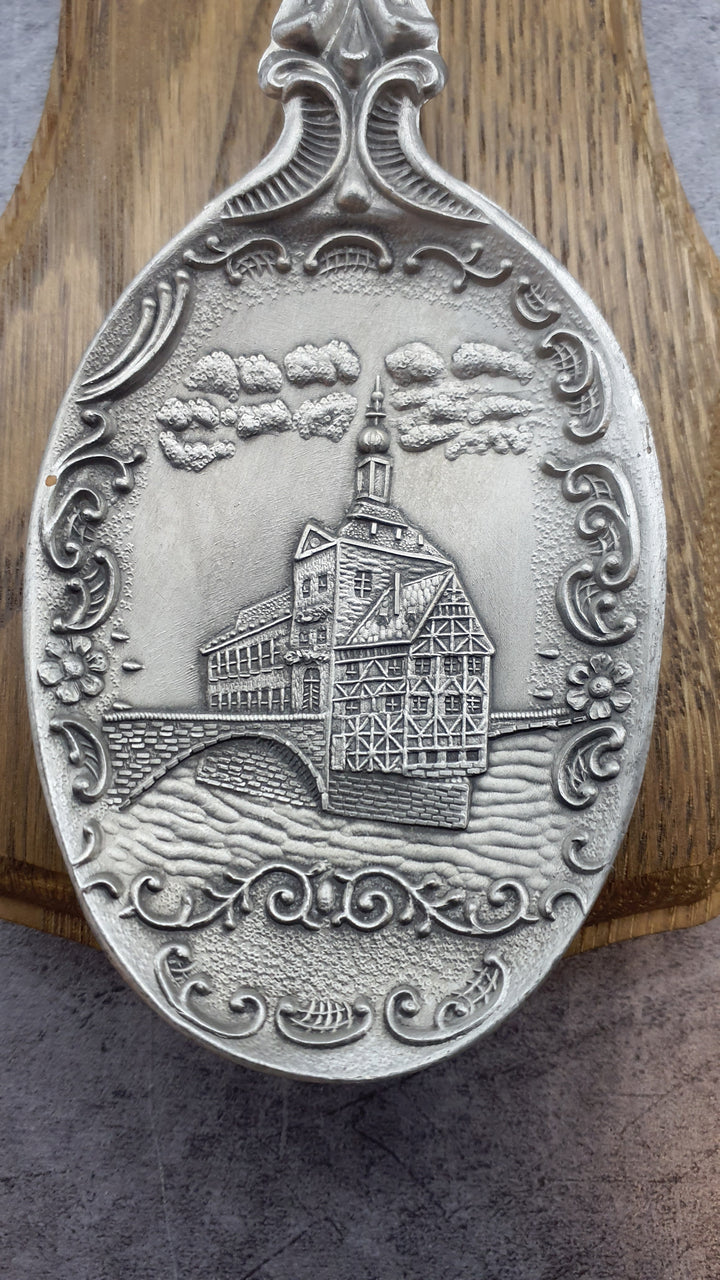 Frieling Zinn Jahreslöffel 1984 mit Holzbrett - Sammellöffel