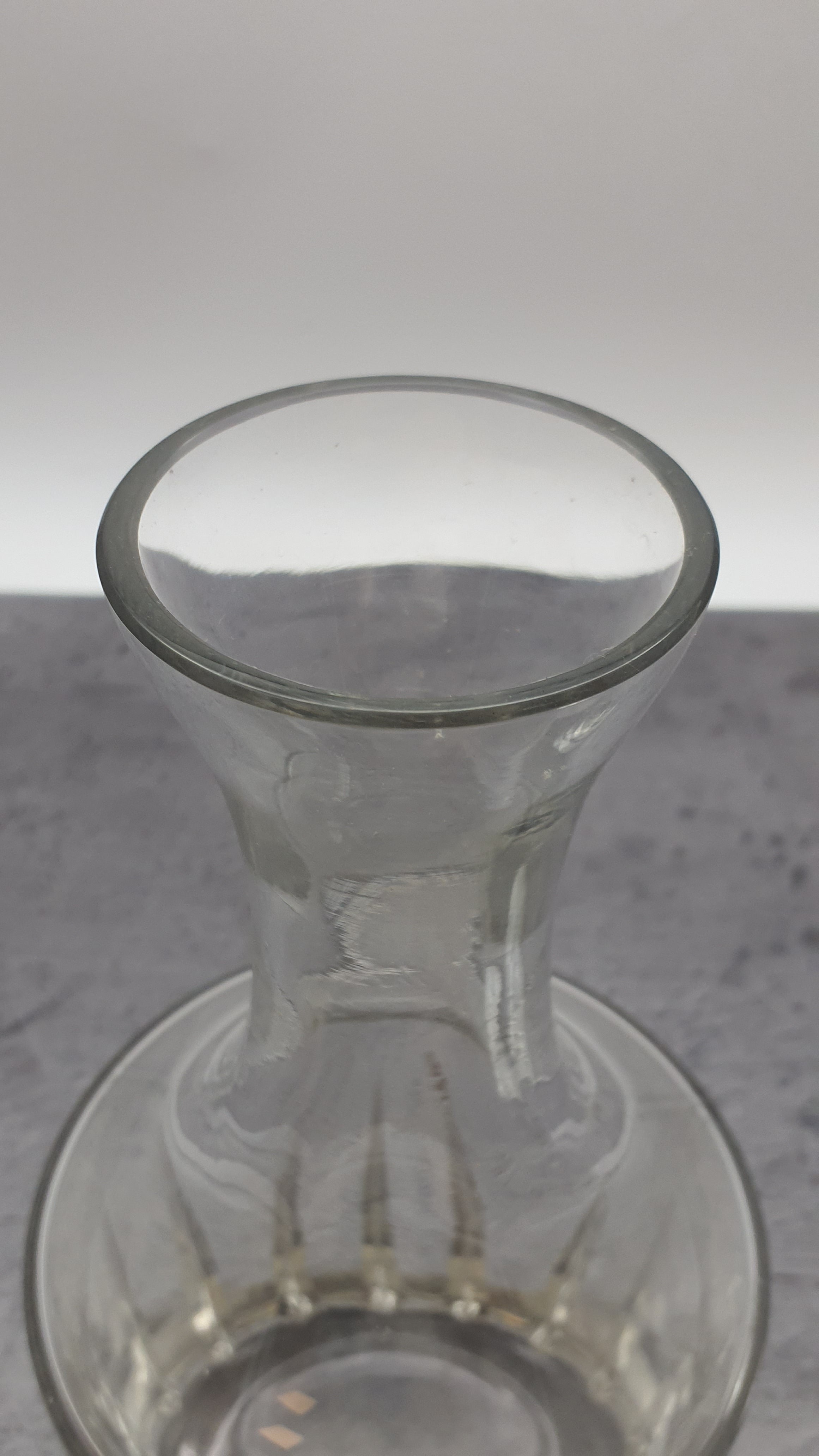 Karaffe aus Glas, Dekanter mit Verschluß, mit Glaskorken,