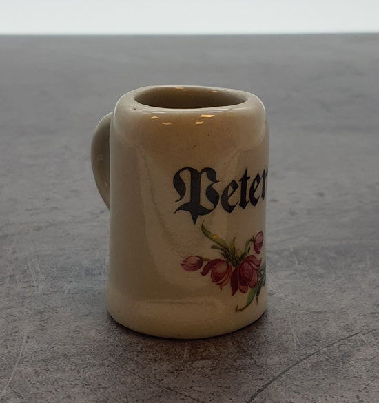 kleiner Porzellan Bierkrug, Blumenmotiv