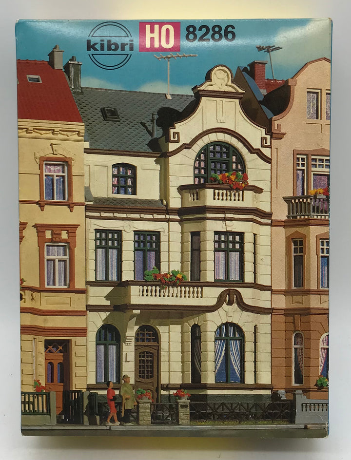 Kibri 8286 Gebäudebausatz Bürgerhaus mit Atelier Spur H0