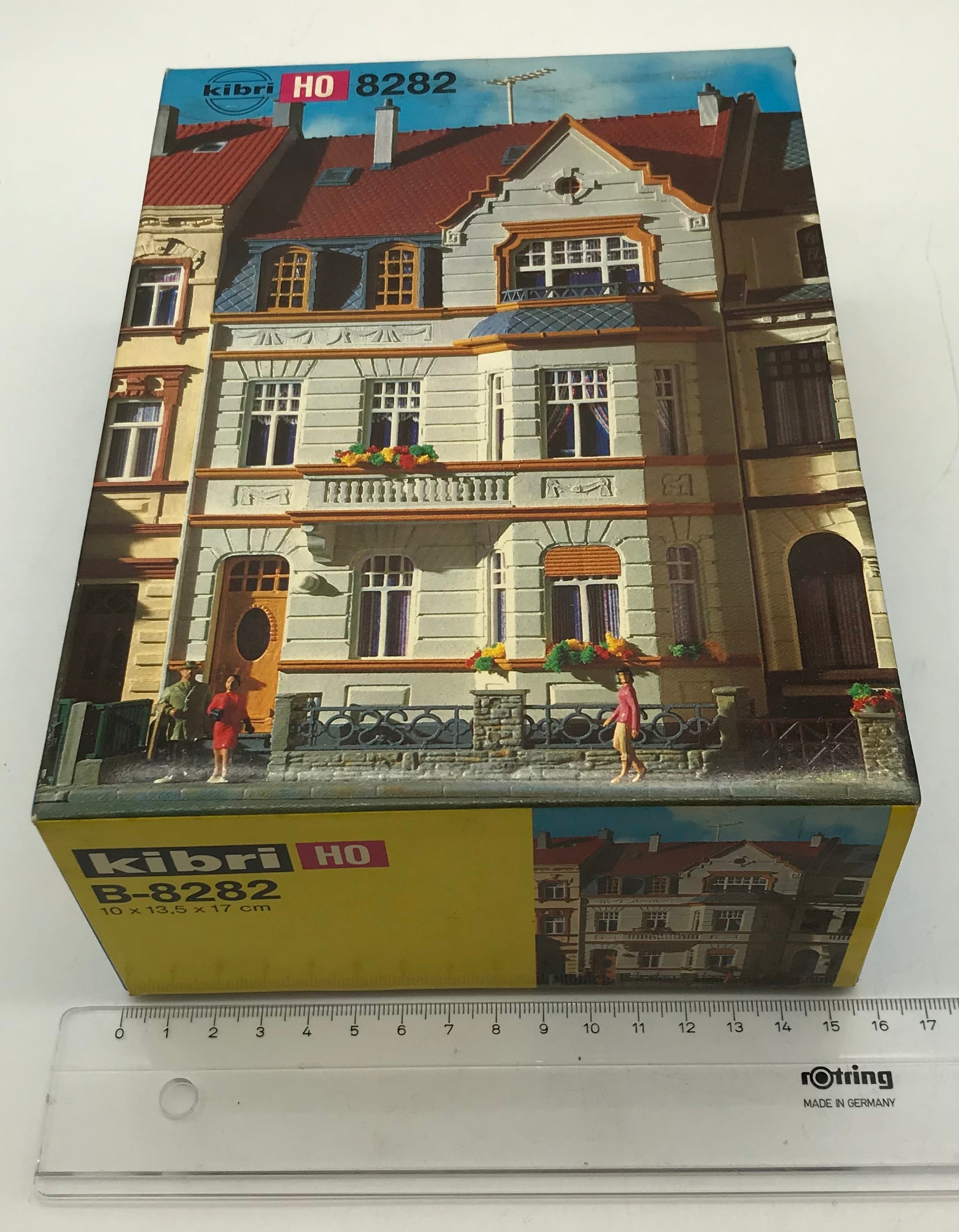 Kibri 8282 H0 Bürgerhaus mit Erker, Stadthaus mit Preiser,