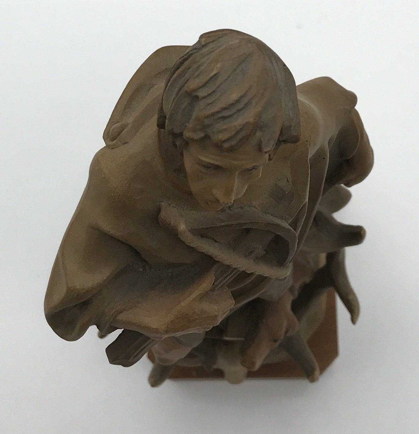 Holzfigur Jäger mit Hund und Armbrust, Holz geschnitzt, 28 cm hoch