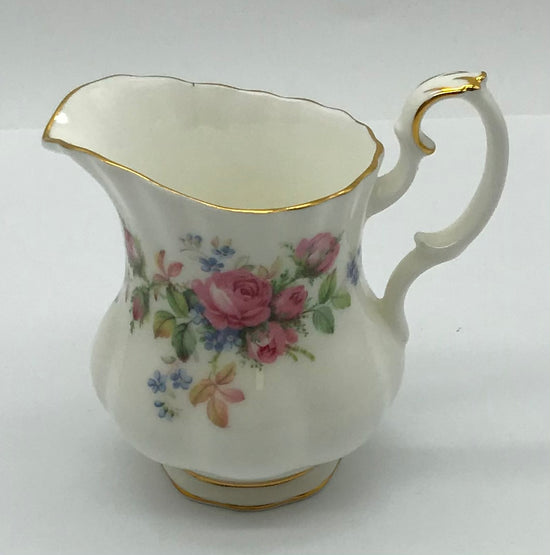 2 x  Royal Albert-Porzellan-Bone China-England-Moss Rose, Milchkännchen