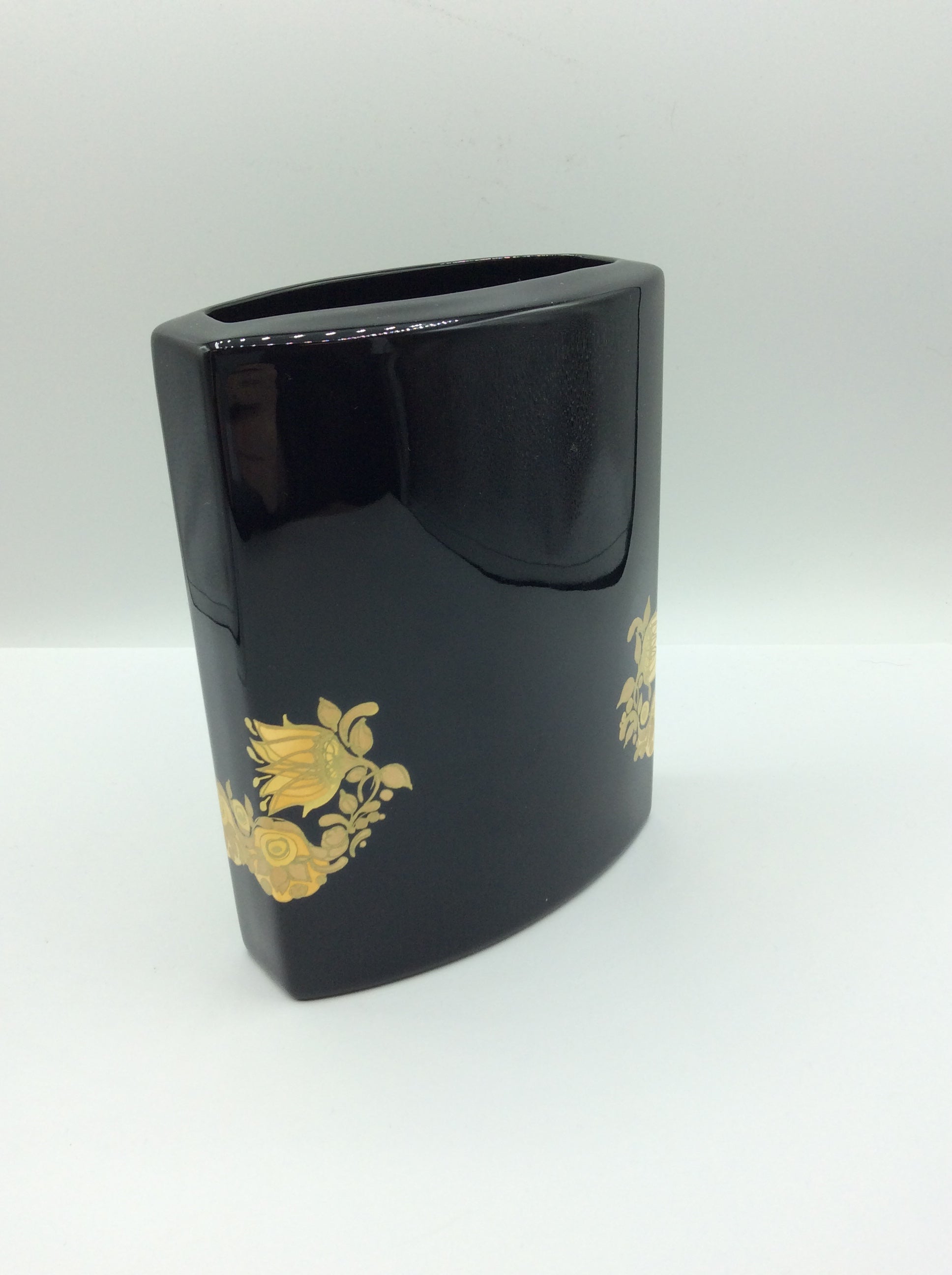 Rosenthal Vase von Bjørn Wiinblad Porcelaine Noire Höhe ca. 17cm