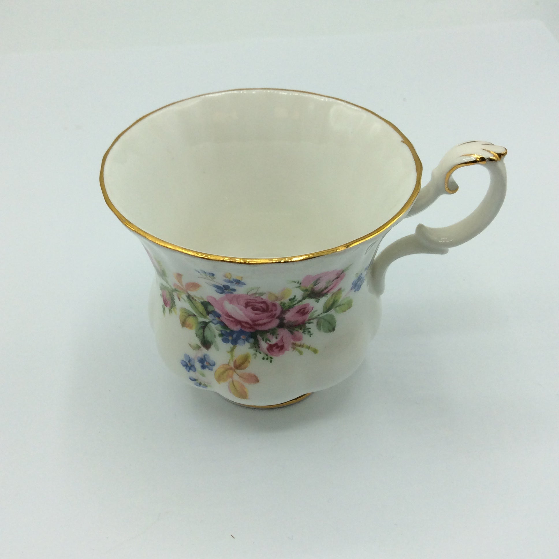 Royal Albert MOSS ROSE Kaffeegedeck 3tlg. Sammeltasse Bone China England