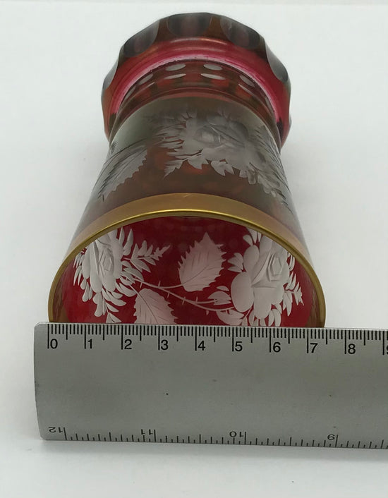 Dekorglas Bleikristall Glas/Vase Rot gefärbt mit Goldrand handgeschliffen, Lieckel