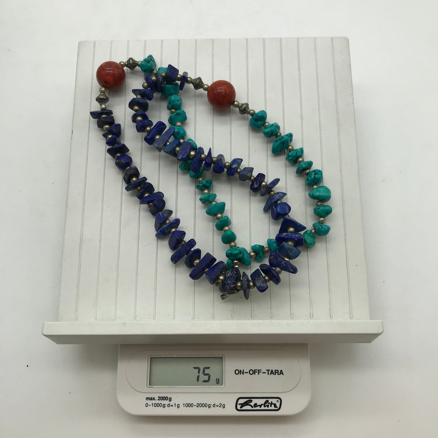 blaue, türkise, rote Modeschmuck Steinkette, mit Silberfarbenen Verschluss,