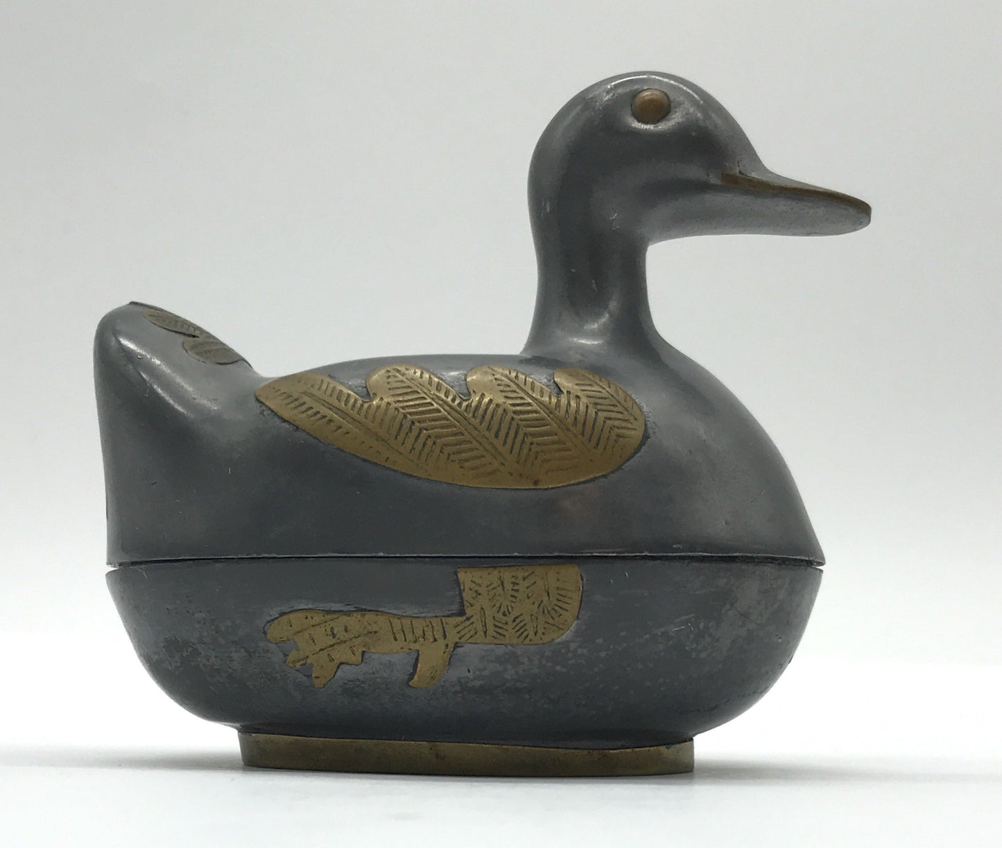 Ente Deckeldose Metall mit Messingbeschlägen, Schmuckdose